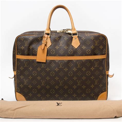 louis vuitton bag for laptop.